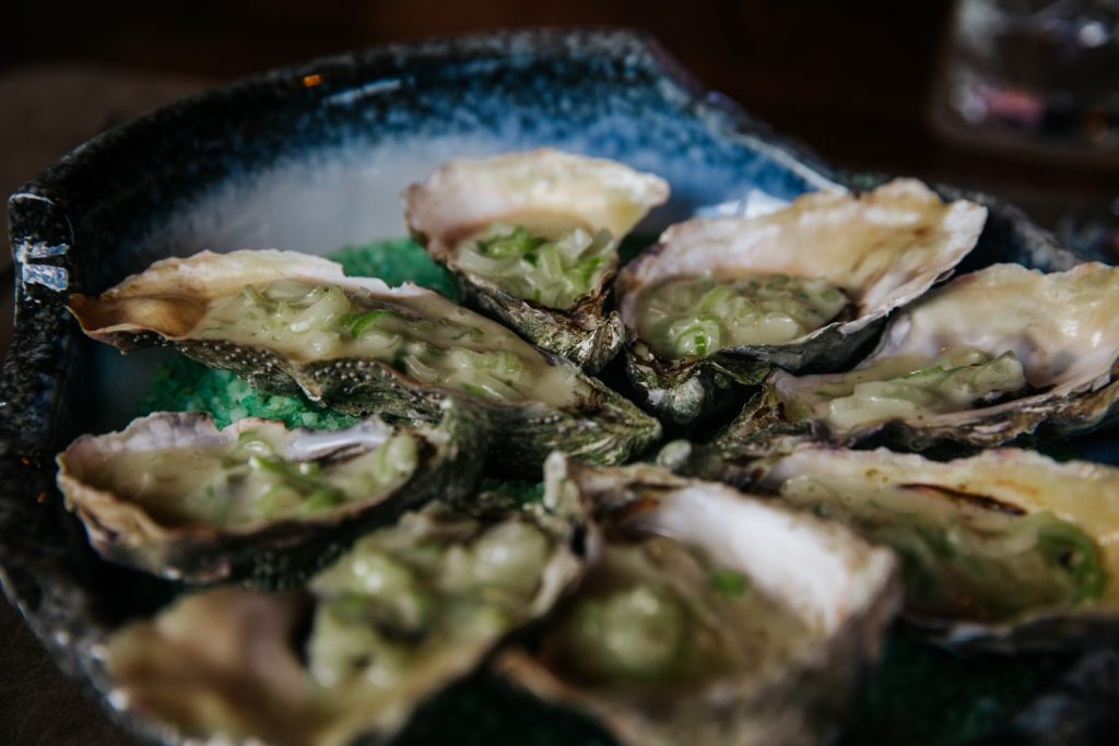 Huitres chaudes avec fondue de poireaux du restaurant le relais des salines à oléron