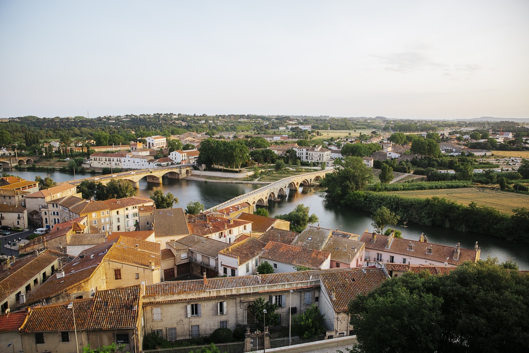 Panorama sur le Pont vieux de Béziers depuis la Prison