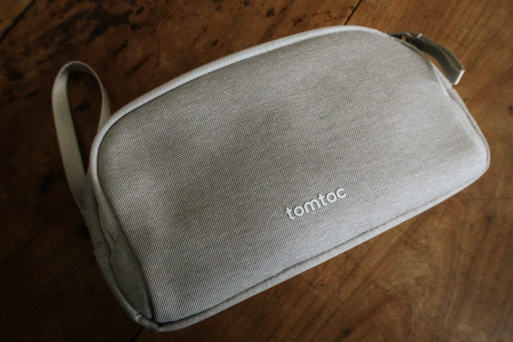 organisateur-cables-tomtoc