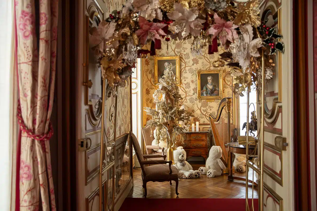 Intérieur du château de Cheverny décoré pour Noël