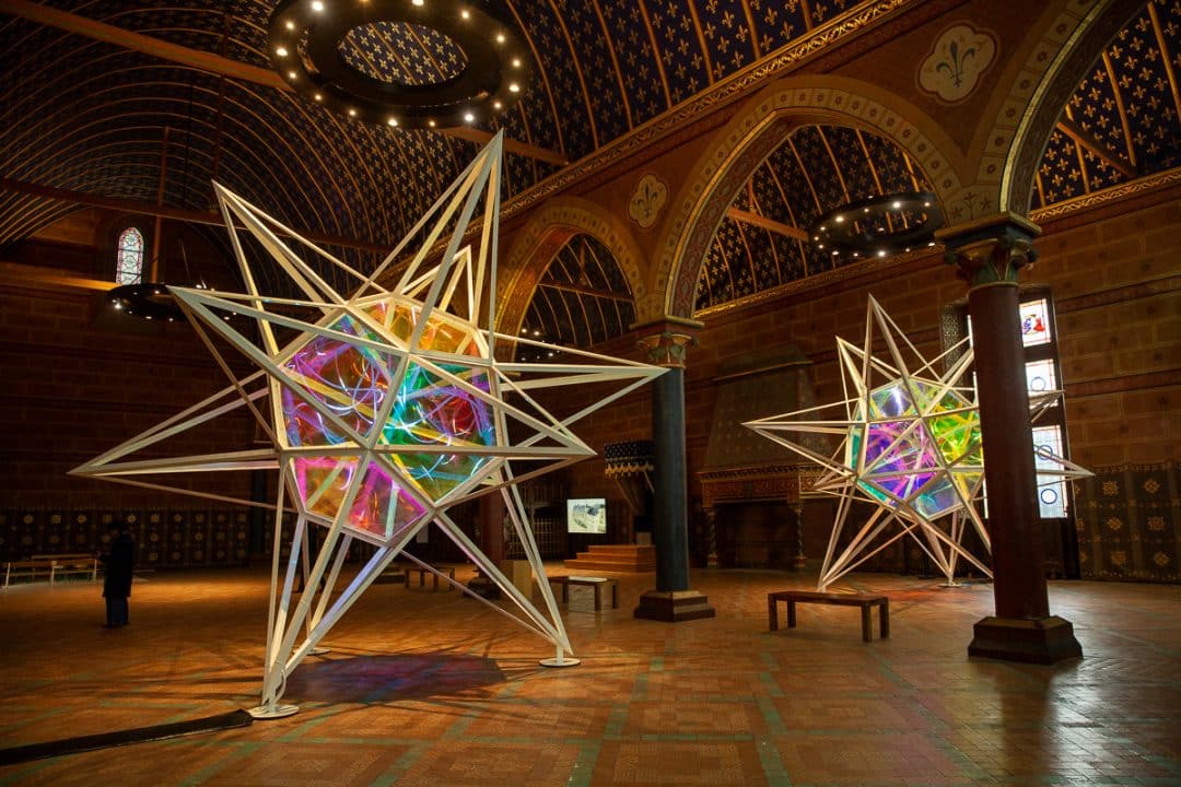 2 étoiles lumineuses dans le château de Blois