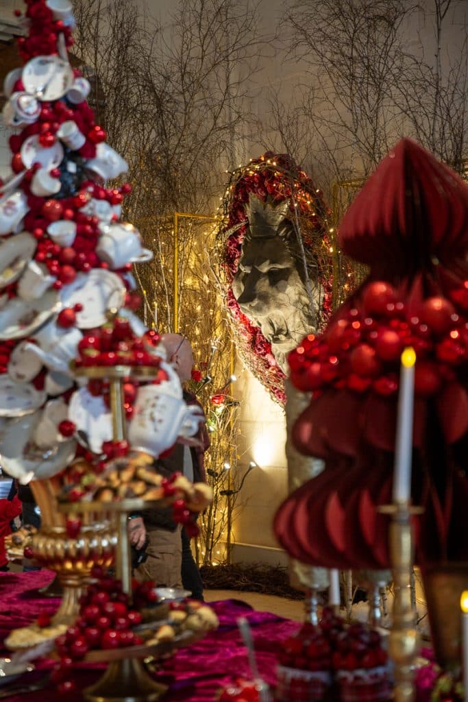 Composition de Noël autour du Roi Lion à Chambord