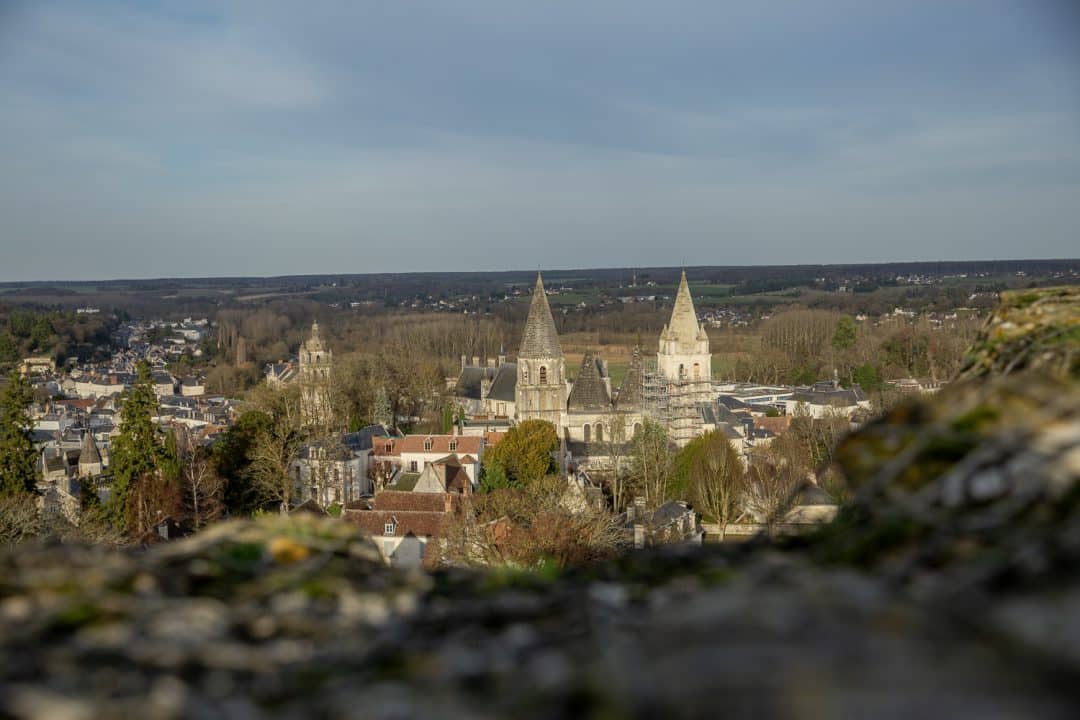 vue sur la cité royale de Loches depuis le donjon