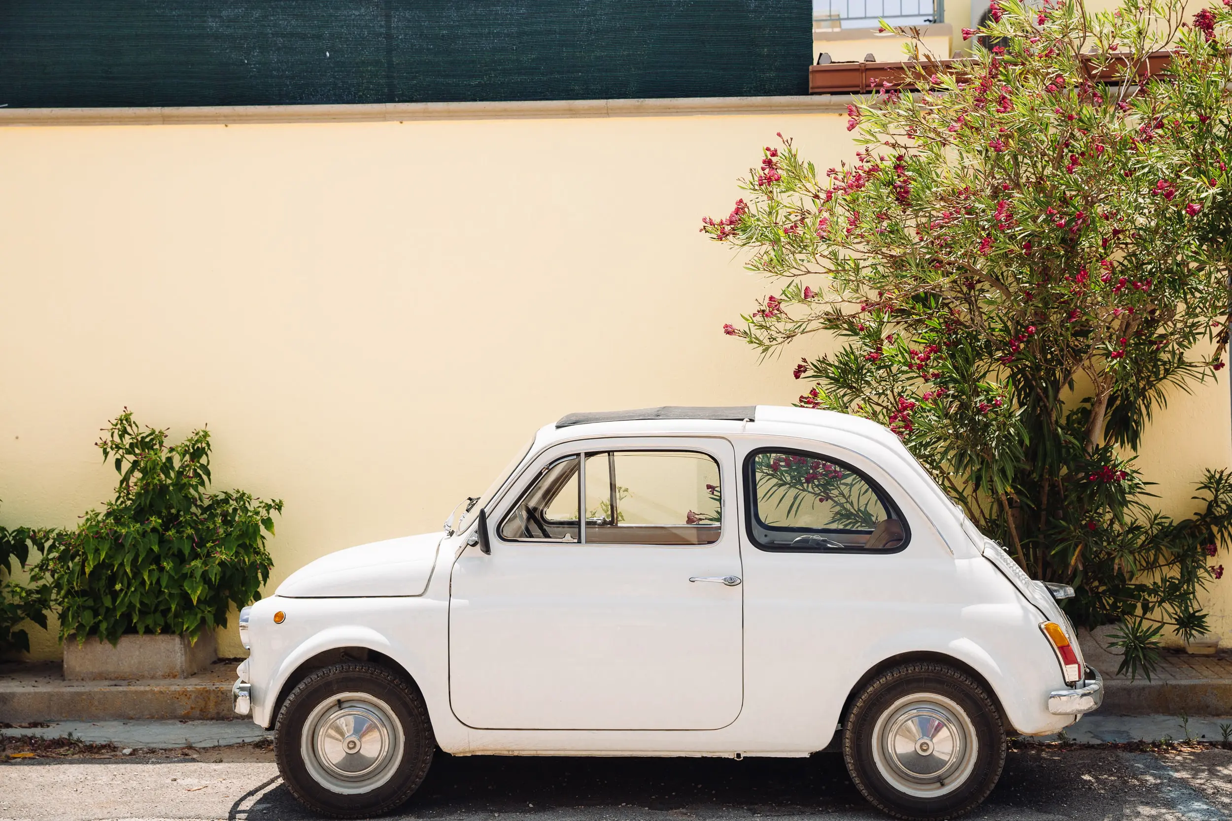 Vieille Fiat 500 dans les Pouilles