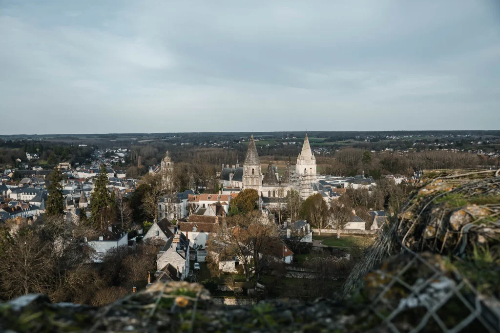 Collégiale Saint-Ours de Loches vue depuis le donjon de la cité Royale
